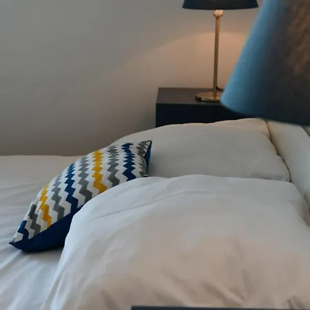 Lejlighed Le Leon 13 Joli Avec Balcon Situe A *