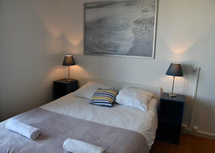 Le Leon 13 Joli Avec Balcon Situe A Дьепп